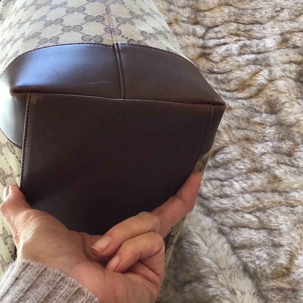 Gucci tote bag 15x13 x4 - Picture 6 of 12